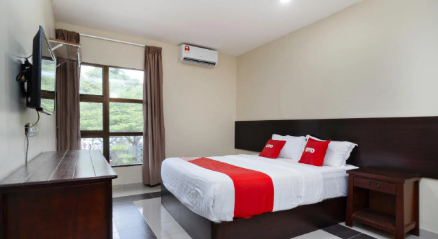 Двухместный номер Deluxe OYO 89960 Manjung Inn Hotel