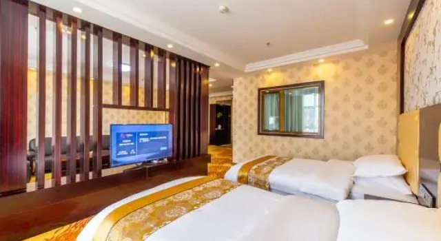 Люкс Deluxe Vienna 3 Best Hotel (Xining Railway Station Jiuying Cordyceps Market)