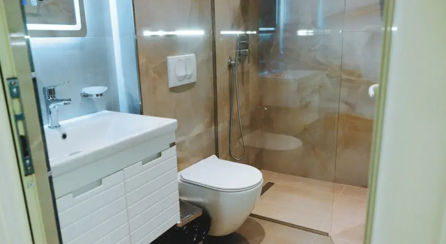 Четырёхместный номер Standard с балконом и с видом на бассейн Hotel Ruko Boutique