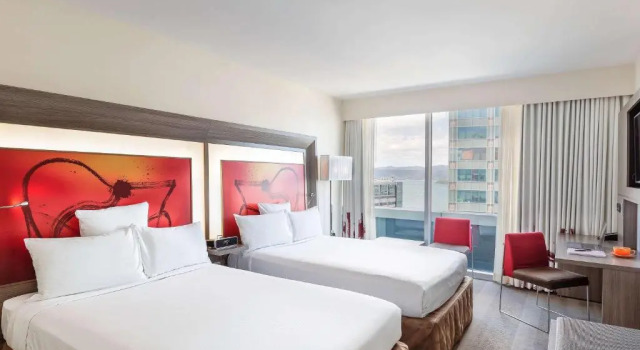 Четырёхместный номер Superior с видом на город Novotel Wellington