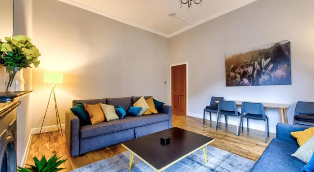 Stylish & Spacious 3 Bedroom Apt in Finnieston, West End, Забронировать Отель Глазго Стратклайд, рядом с Научный центр