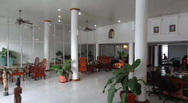 King Gold Hotel & Apartment, Забронировать Апартаменты/квартира Апартаменты Сиануквиль, рядом с Union Commercial Bank, Апартаменты/квартира