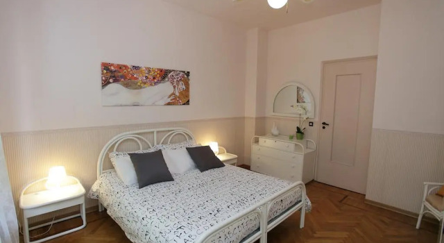 Appartamento Rosselli, Book Lejlighed Hoteller i Torino med parkering, Parkering