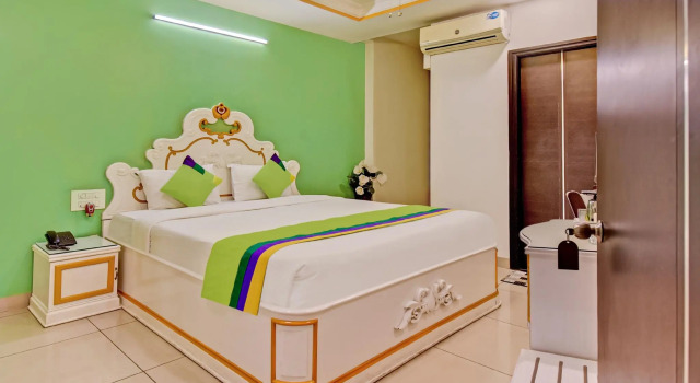Двухместный номер Deluxe Treebo Raj Elegance Manyata Tech Park