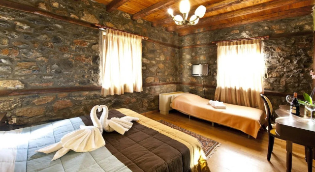 Standaard Driepersoonskamer Lithos Hotel & Spa
