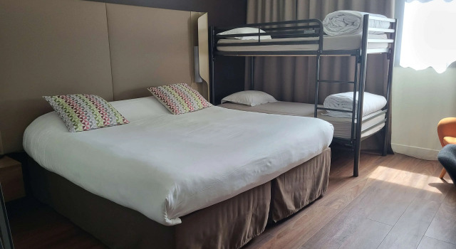 Четырёхместный номер Standard Campanile PRIME - Marseille Aubagne