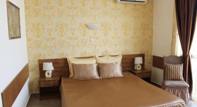 Апартаменты Hotel Eden