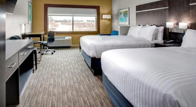 Люкс Holiday Inn Express & Suites Coldwater by IHG