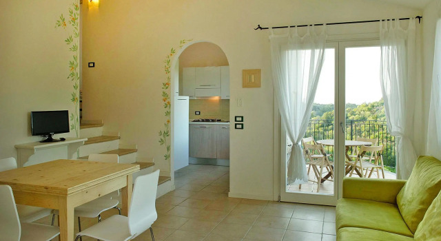 Apartment in Golfo Aranci With Terrace, Book Lejlighed Cannigione Emerald Coast