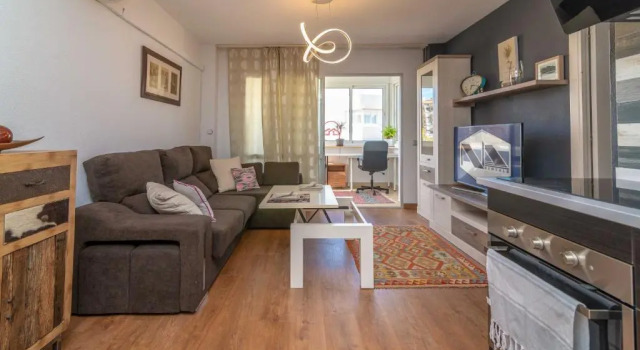 N&A Myramar 1BDR Recently Renovated Penthouse, Забронировать Отель Отели Арройо-де-ла-Мьель с парковкой, Парковка