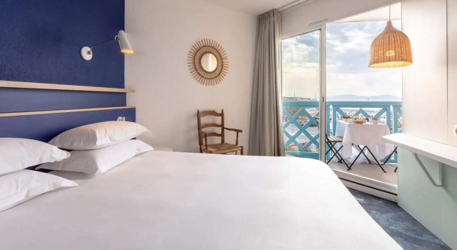 Двухместный номер Superior с балконом и с видом на море Hotel Paradou Mediterranee, BW Signature Collection by Best Western
