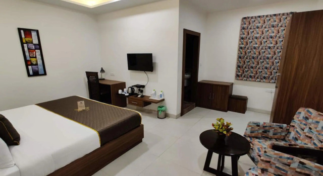 Номер Executive La Imperio Hotel
