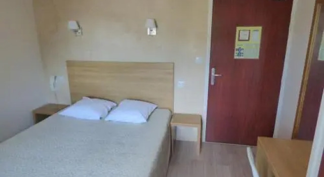 Hôtel Paradis, Prenota Hotel Hotel a Alvernia con parcheggio, Parcheggio