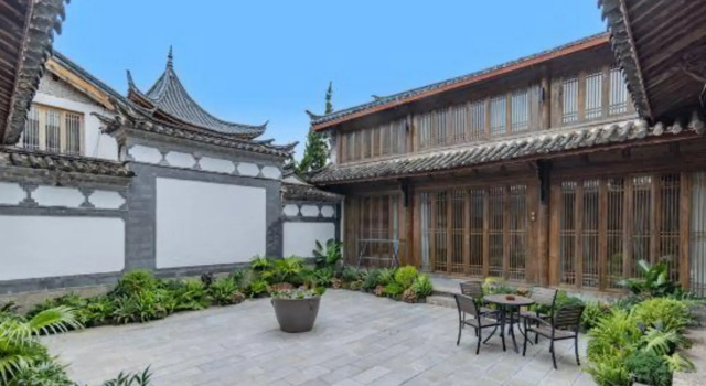 Qinghuandu Jianfa Inn (Lijiang Ancient City Mufu Branch), Забронировать Отель Лицзян Юньнань, рядом с Улица Сквер-стрит Древнего города Даянь