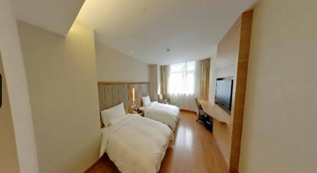 Meihao EZZI Hotel (Tianjin Youyi Road Wudadao), Rezerwuj Hotel Hotele w Tianjin Province z parkingiem, Parking