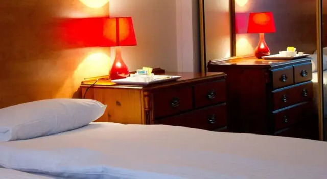 Rooms @ The Royal, Забронировать Отель Шотс Ланаркшир