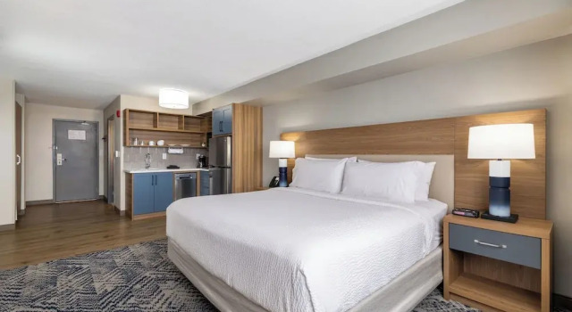 Двухместный люкс Holiday Inn Hotel & Suites London by IHG