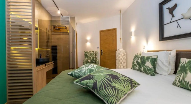 Номер Economy Kalamaki Luxury Suites