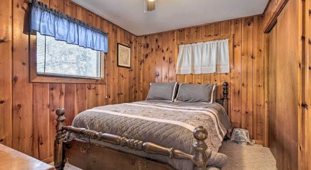 Коттедж Serene Woodruff Cottage: Lakefront Access!