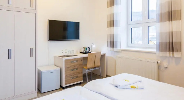 Hotel Valdes, Забронировать Отель Отели в центре Лучна-над-Десной, в центре
