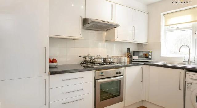 Spacious 6 Bed Home with Parking, Buchen Sie Hotel Beeston Nottinghamshire