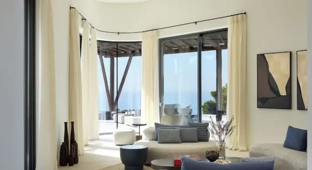 Вилла Luxury Adytum Villas