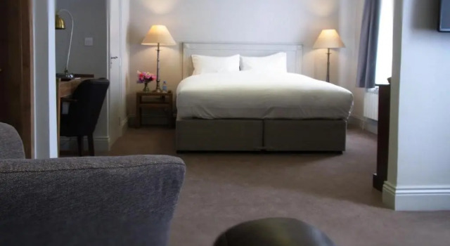 Студия Abergavenny Hotel