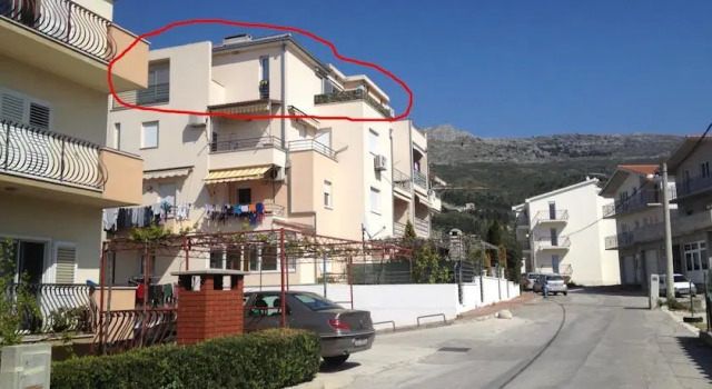 Apartment Kim, Rezerwuj Apartament Hotele w Strožanac z parkingiem, Parking