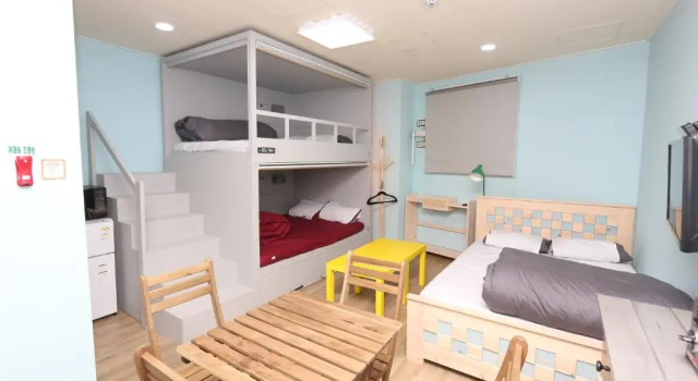 Standart çift kişilik aile oda Midtown Hostel
