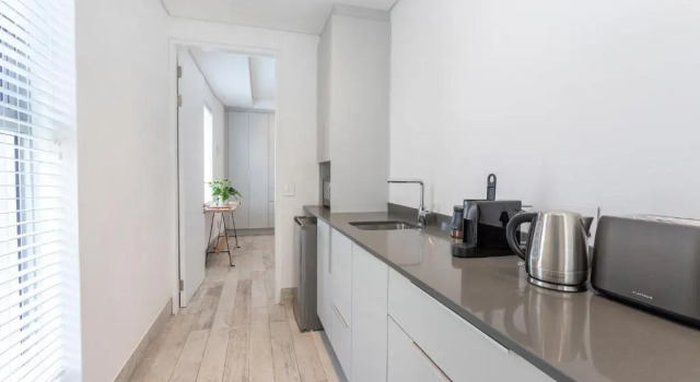 Апартаменты 17 Marine, 2 Bedroom Family Apartment 102