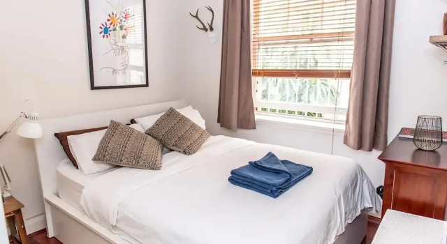 Chic Quiet Apt Close to Everything H404