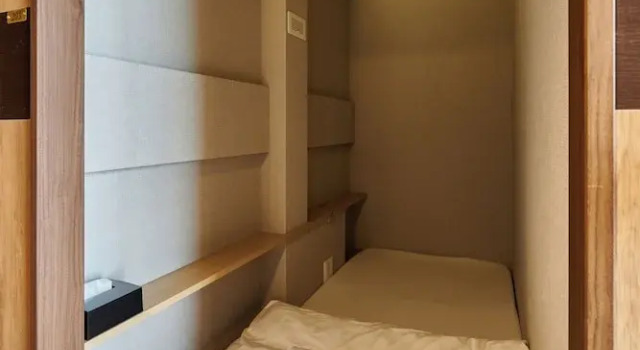 Капсула Superior CAPSULE HOTEL CONTINUE NijojoKita
