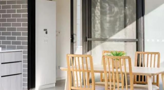 Tranquil Rooms – Quick Walk to Bus & Local Amenities