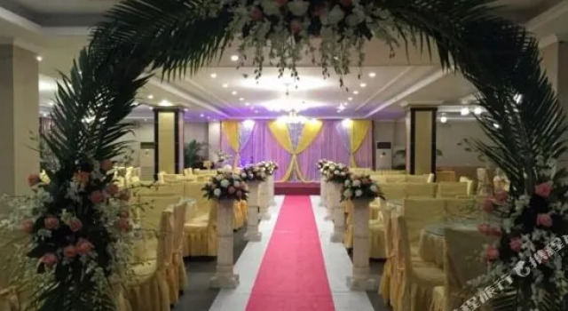 Xianglongwan Conference & Holiday Center, Boek Hotel Hotels in Chengdu met parkeren, Parkeren