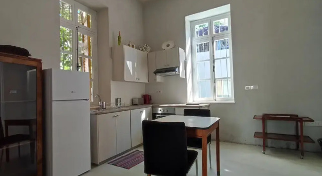 St. Lazaros Studios 2, Book Condo Hotel Larnaka Larnaca Region, near Pierides Archaeological Museum