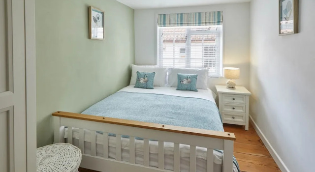 Host Stay Dolphin Cottage 1736, Varaa Lomakoti Mökit kohteessa Merseyside, Mökki