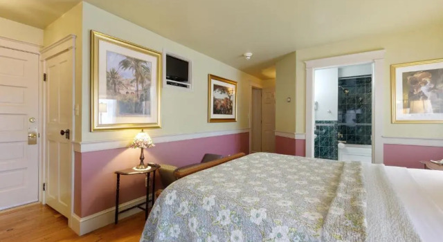 Номер Deluxe After Eight Bed and Breakfast