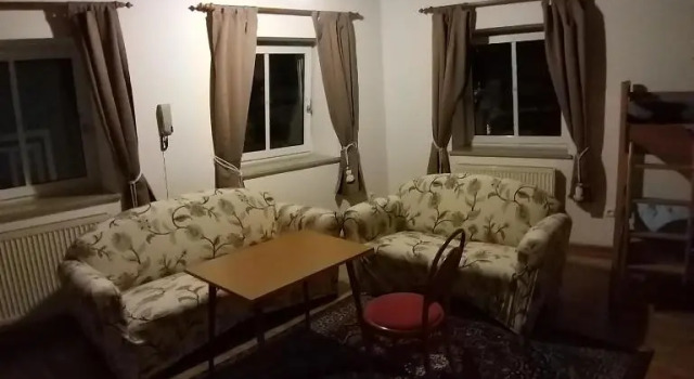 Апартаменты Apartment in Historic Town House