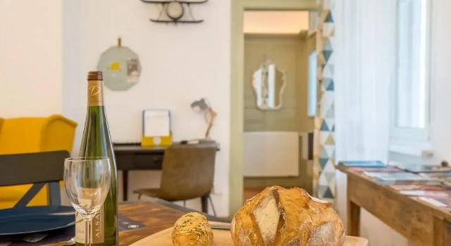 Апартаменты Colmar Appt familial à 3 min du centre - parking gratuit - Une chambre et 5 pers
