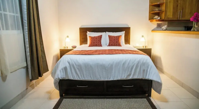 Студия Comfort Bugambilias Suites