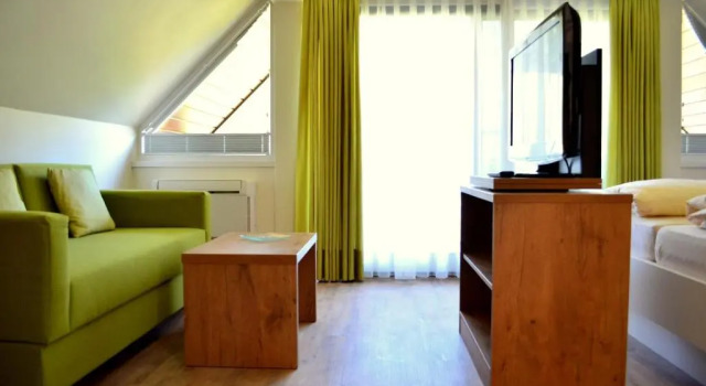 Hotel Garni Bergblick, Reserva ahora Hotel Hoteles en Baden-Wurtemberg con piscina, Piscina