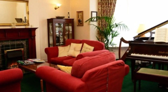 Adcote House, Забронировать Отель Отели Лландидно 4 звезды, рядом с Tina Holley Gallery, 4*