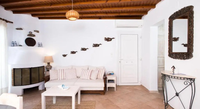 Escape to Mykonos - Entire place by Ornos beach