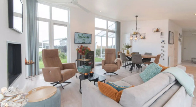 Water Resort Oosterschelde 33942, Book Resort Goes 