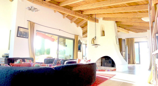 Villa With 6 Bedrooms in Mandelieu-la-napoule, With Private Pool, Encl, Rezervasyon Villa Mimosa Road otoparklı oteller, Otopark