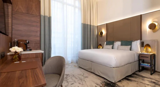 Двухместный полулюкс с террасой InterContinental Paris Champs Elysées Etoile by IHG