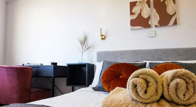 Апартаменты Deluxe Phaedrus Living: Seaside Residence Lighthouse 70