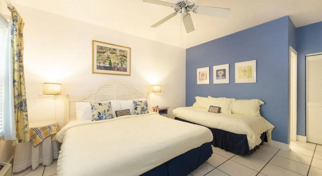 Knowles House B&B