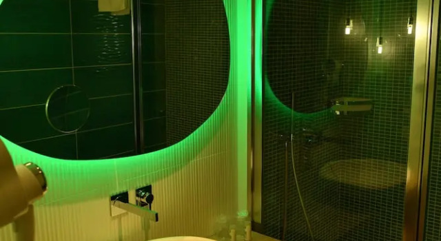 Четырёхместный номер Standard с балконом Hôtel Le Claridge