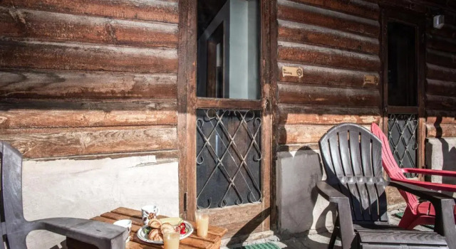 Номер Standard Apache Village Cabinette 11, Queen Bed, Midtown, Sleeps 2